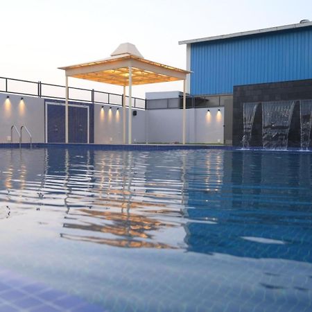 Golden Park Hotel & Resort Māldah Exterior foto